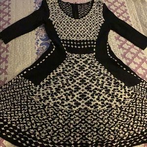 selling a NIC+ZOE dress size SMALL